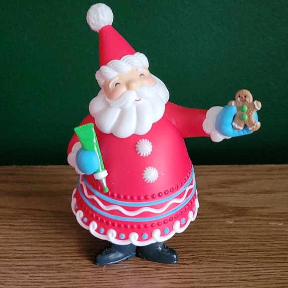 Hallmark 2020 Gingerbread  Carousel  Event signing - Picture 3 of 4